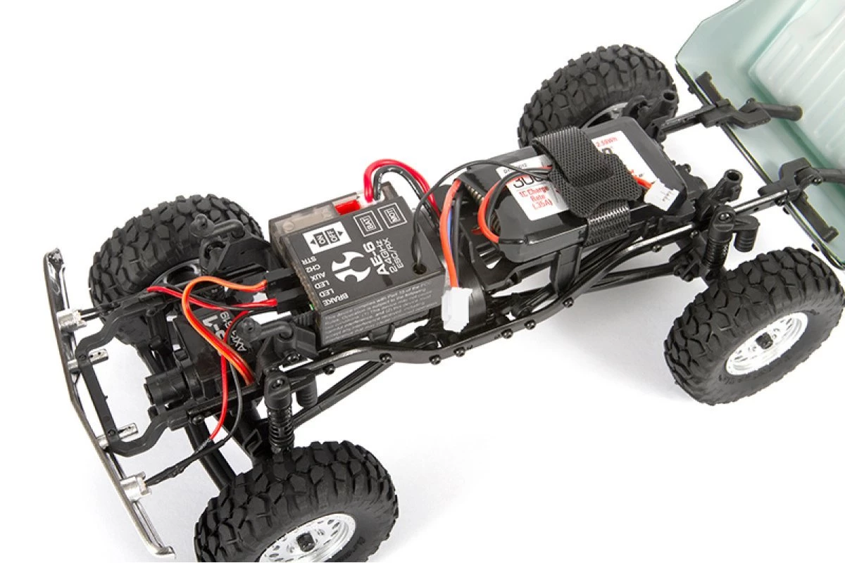 AXI00001T1 | Axial 1/24 SCX24 1967 Chevrolet C10 RTR RC Rock Crawler - Green 6 AXI00001T1 | Axial 1/24 SCX24 1967 Chevrolet C10 RTR RC Rock Crawler - Green - Image 6